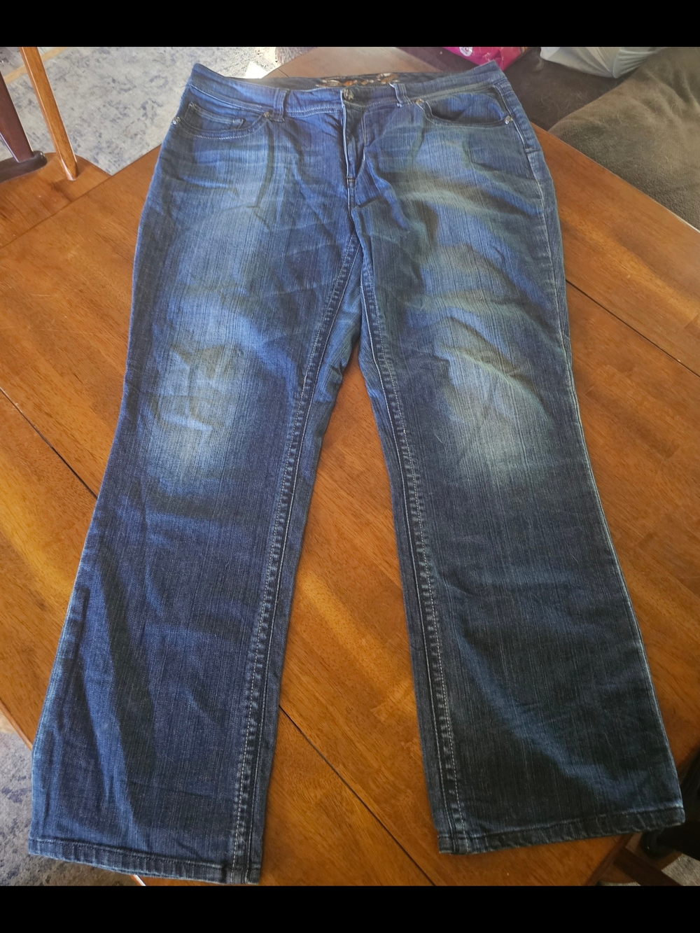 Seven7 Women's Straight Leg Jeans - Medium Blue Wash